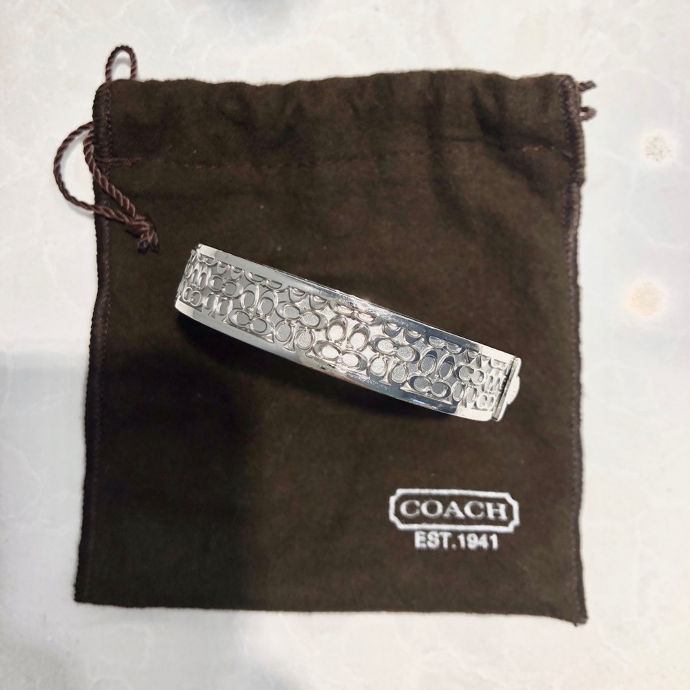 Coach Silver Bangle w. Dust Bag
